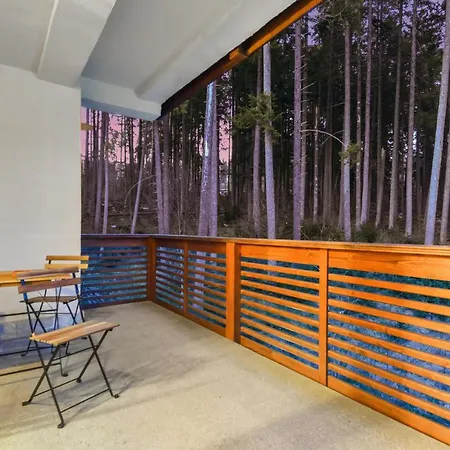 The Flower Clabucet Studio Apartment *