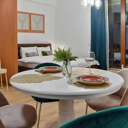 The Flower Clabucet Studio Apartment *